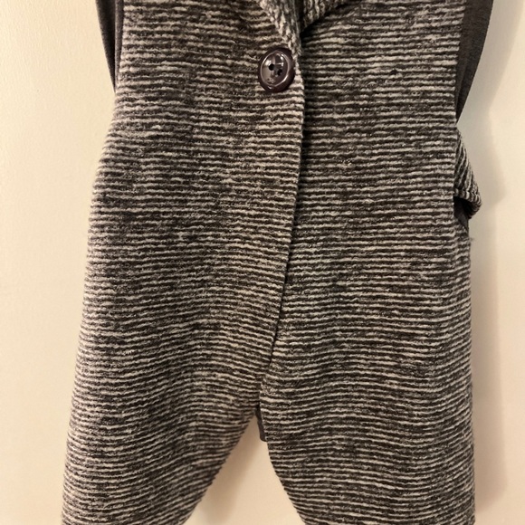 Linea Domani Women's Gray Sleeveless Jacket/Vest M - Picture 3 of 11